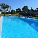 Дом отдыха Quintinha Sao Martinho Luxury 2 Eira With Jacuzzi Вила-ду-Конди