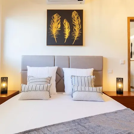 Ferienhaus Quintinha Sao Martinho Luxury 2 Eira With Jacuzzi Vila do Conde