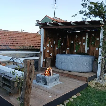 Ferienhaus Quintinha Sao Martinho Luxury 2 Eira With Jacuzzi Vila do Conde