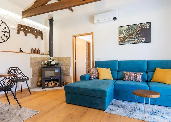 Ferienhaus Quintinha Sao Martinho Luxury 2 Eira With Jacuzzi