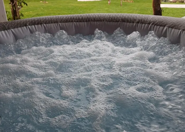 بيت للعطل Quintinha Sao Martinho Luxury 2 Eira With Jacuzzi فيلا دو كوندي